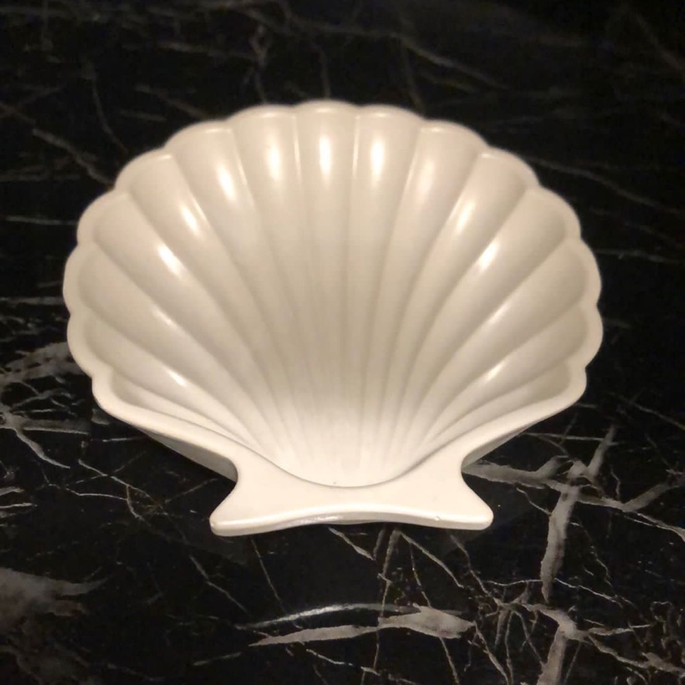 Shell Tray - Picture 2 of 3